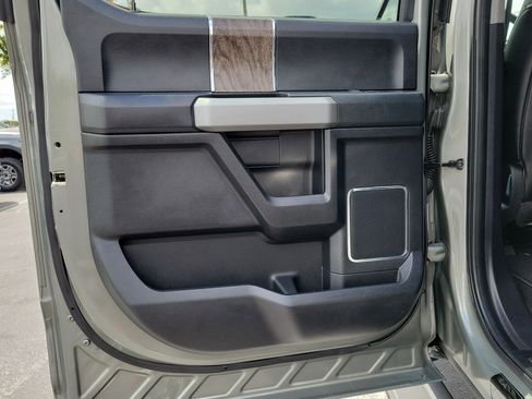 Used 2019 Ford F250 Lariat w/ Lariat Ultimate Package AWD/4WD image 10
