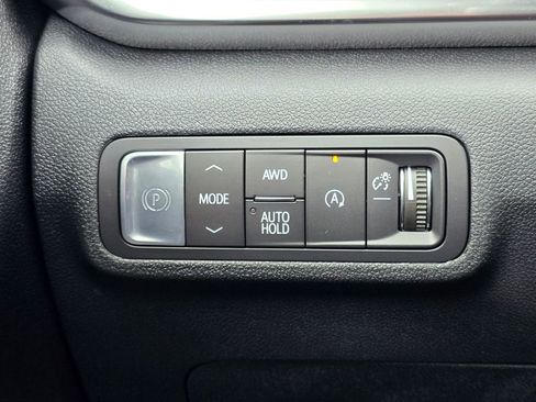 New 2026 GMC Terrain Elevation w/ Elevation Premium Package AWD/4WD image 18