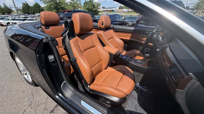 Used 2011 BMW 335i Convertible RWD image 8