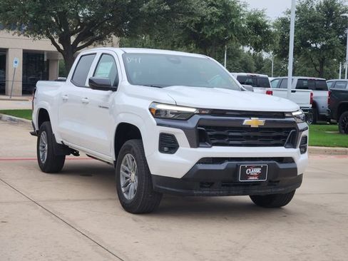 New 2026 Chevrolet Colorado LT w/ LT Convenience Package AWD/4WD image 2
