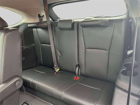 Certified 2025 Toyota Highlander Limited image 20