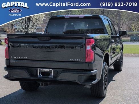 Used 2022 Chevrolet Silverado 1500 Custom image 3