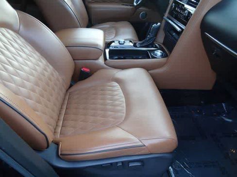 Used 2024 INFINITI QX80 Sensory image 18