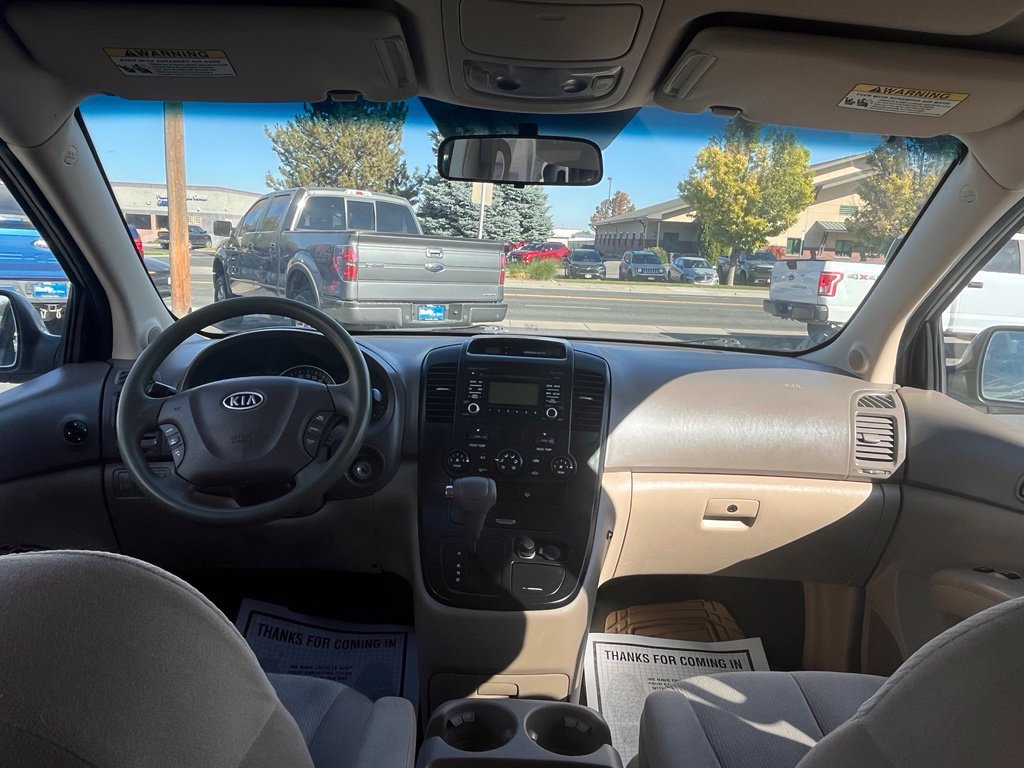 Used 2012 Kia Sedona LX FWD image 12