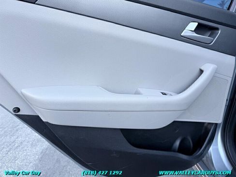 Used 2016 Hyundai Sonata SE FWD image 23