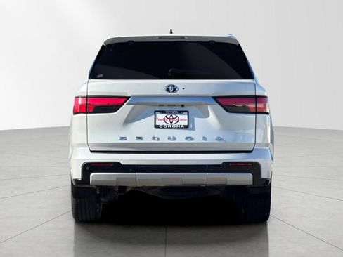 Used 2023 Toyota Sequoia Capstone image 5