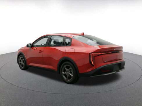 Used 2025 Kia K4 FWD image 7