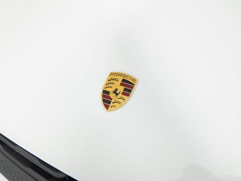 New 2026 Porsche Macan AWD/4WD image 38