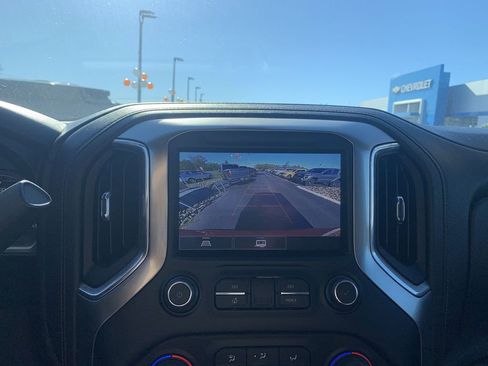 Used 2021 Chevrolet Silverado 1500 LT Trail Boss w/ Convenience Package II image 22