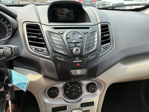 Used 2016 Ford Fiesta SE FWD image 10
