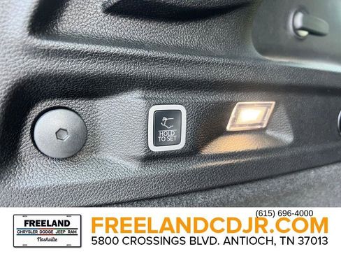 New 2025 Jeep Grand Cherokee L Overland w/ Luxury Tech Group IV image 9