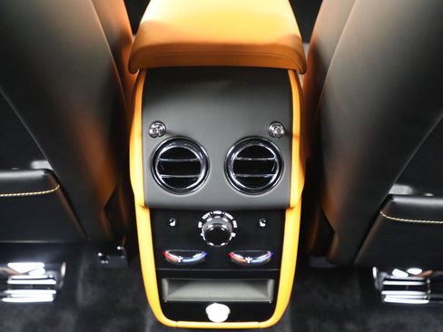 New 2026 Rolls-Royce Cullinan image 30