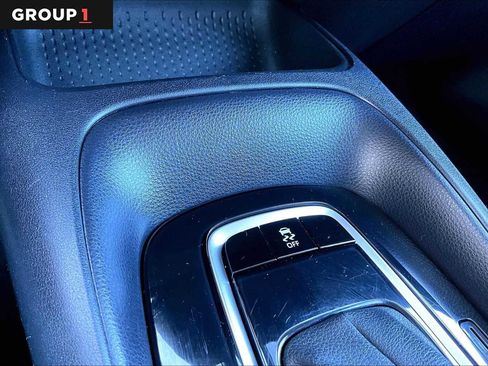 Used 2022 Toyota Corolla LE FWD image 34
