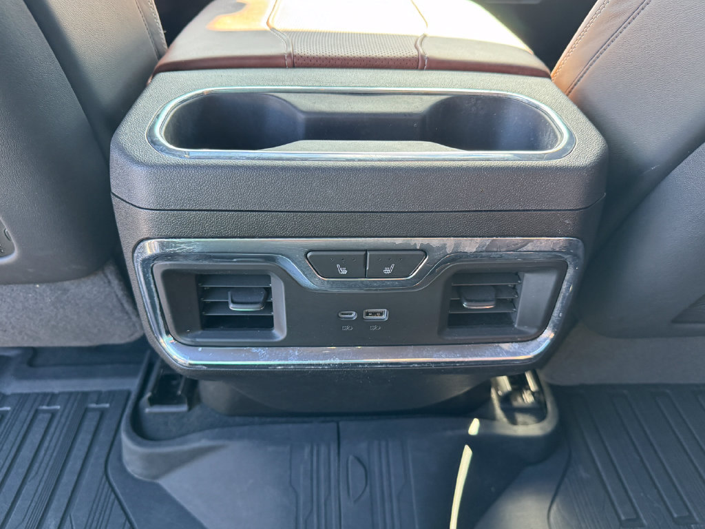 Used 2025 GMC Sierra 3500 Denali Ultimate AWD/4WD image 15