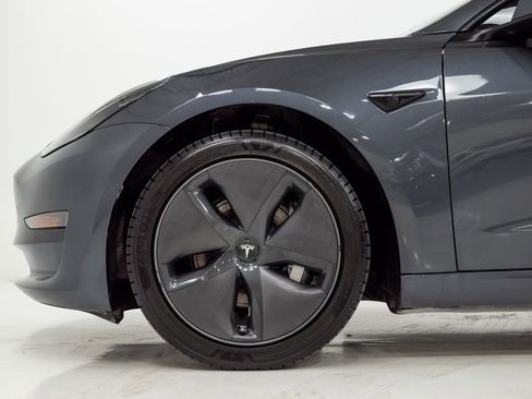 Used 2022 Tesla Model 3 Long Range AWD/4WD image 25