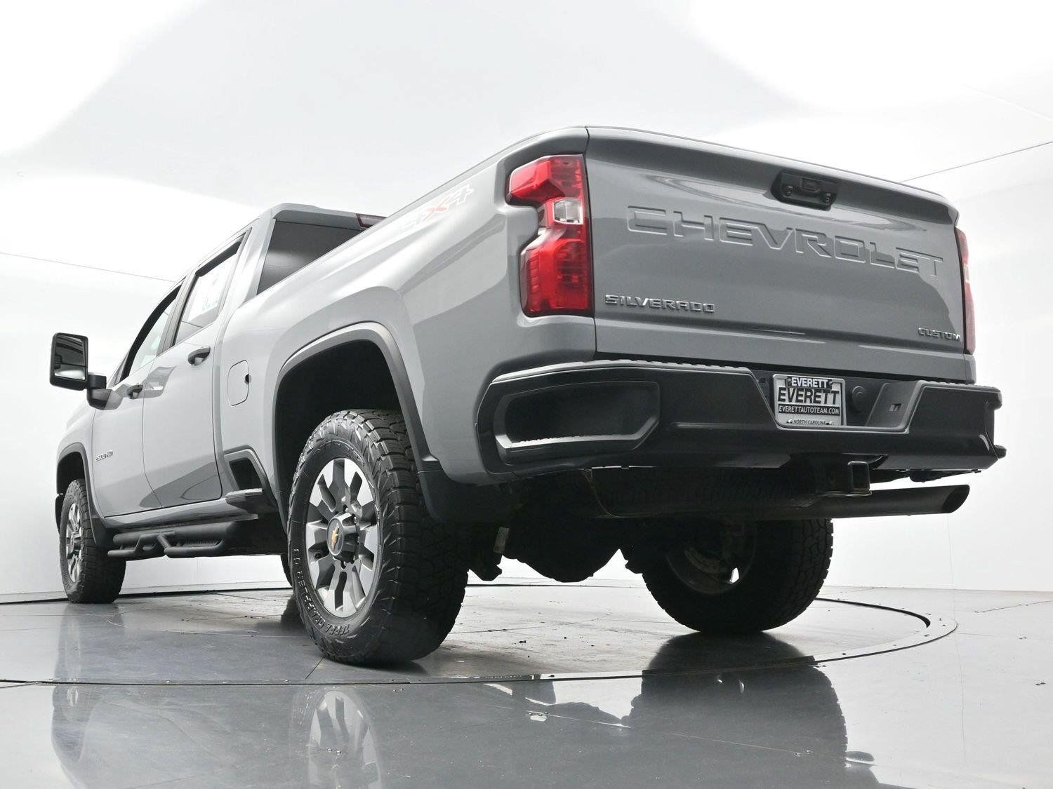 Used 2024 Chevrolet Silverado 2500 Custom w/ Custom Convenience Package AWD/4WD image 47