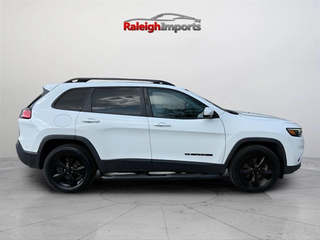 Used 2019 Jeep Cherokee Latitude Plus AWD/4WD image 6