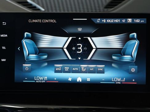 New 2026 BMW X2 xDrive28i w/ Technology Package AWD/4WD image 17