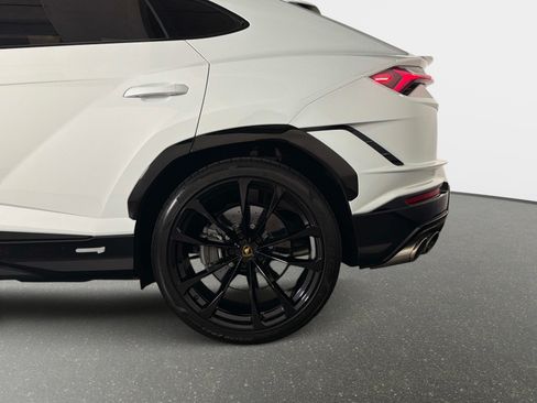 Used 2023 Lamborghini Urus S AWD/4WD image 13