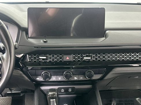 Used 2023 Honda Accord Touring image 18