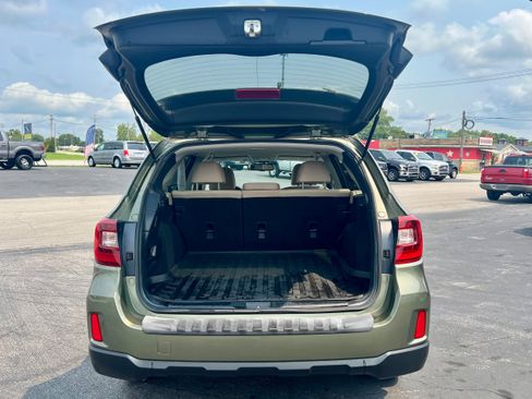 Used 2016 Subaru Outback 2.5i Premium w/ Popular Package #1 AWD/4WD image 19