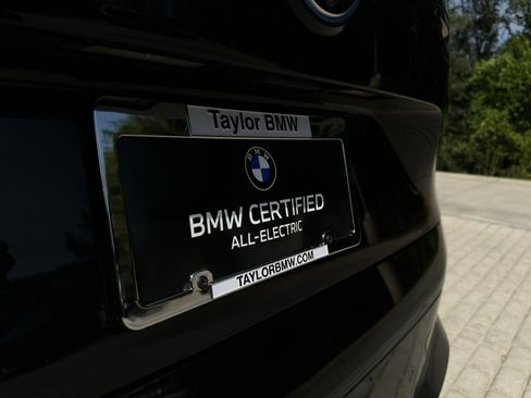 Used 2024 BMW iX xDrive50 w/ Sport Package AWD/4WD image 57