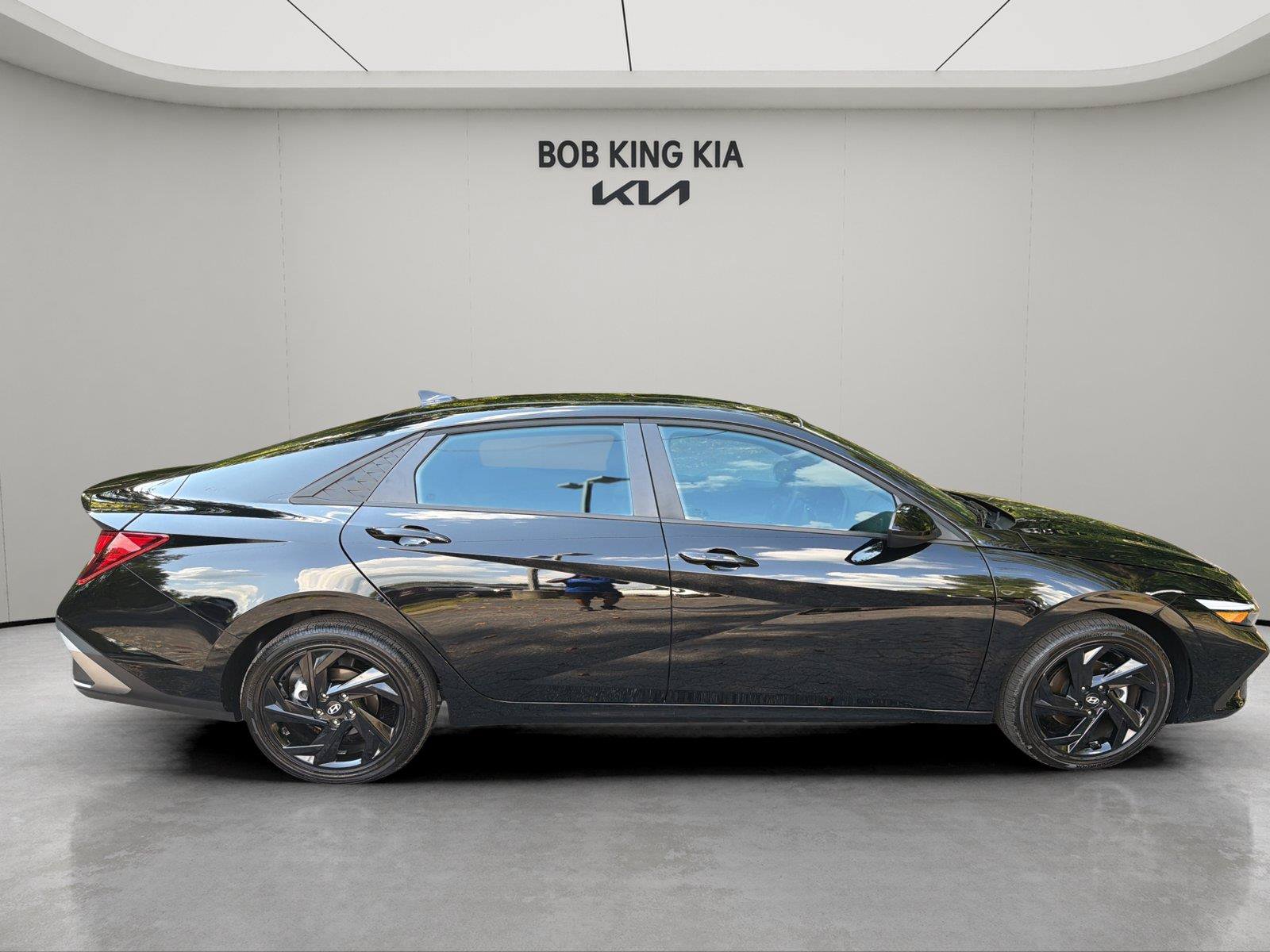 Used 2026 Hyundai Elantra SEL Sport FWD image 6