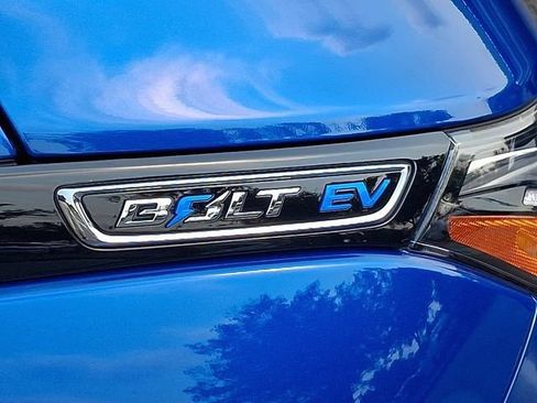 Used 2020 Chevrolet Bolt LT FWD image 37