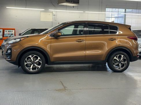 Used 2021 Kia Sportage LX AWD/4WD image 12