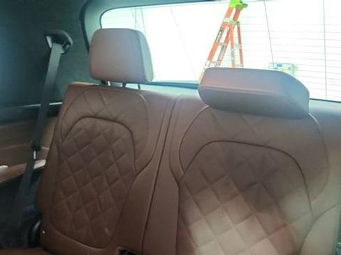 Used 2026 BMW X7 xDrive40i image 32