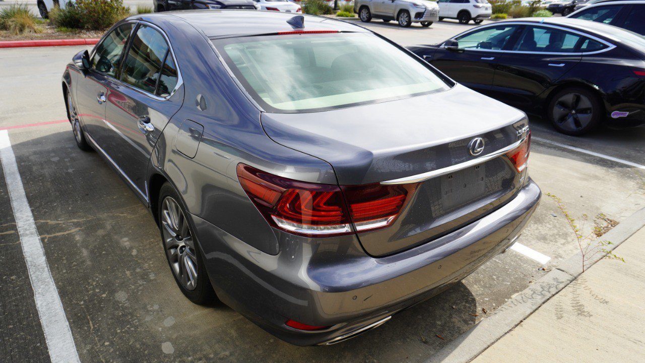 Used 2015 Lexus LS 460 AWD w/ Comfort Package image 8