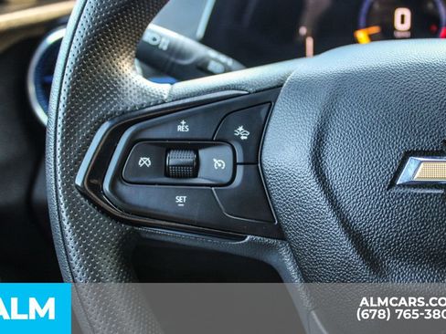 Used 2025 Chevrolet Trax LT FWD image 26