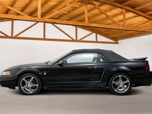 Used 1999 Ford Mustang GT image 3