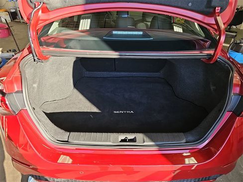 Used 2024 Nissan Sentra SV image 12