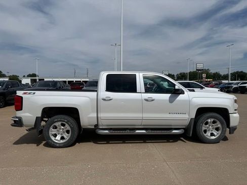 Used 2017 Chevrolet Silverado 1500 LT w/ All Star Edition AWD/4WD image 2
