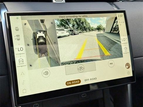 Used 2024 Land Rover Discovery Sport S image 12