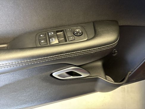 Used 2019 Dodge Challenger R/T Scat Pack w/ Driver Convenience Group RWD image 10