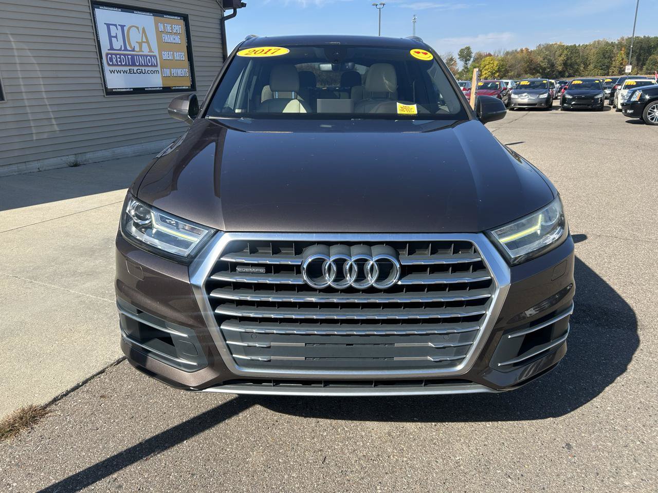 Used 2017 Audi Q7 3.0T Premium Plus w/ Premium Plus Package AWD/4WD image 2