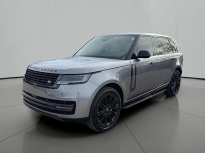 Used 2025 Land Rover Range Rover Long Wheelbase SE