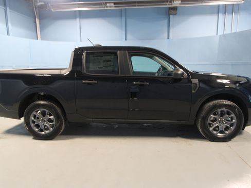 New 2025 Ford Maverick XLT w/ Equipment Group 301A image 30