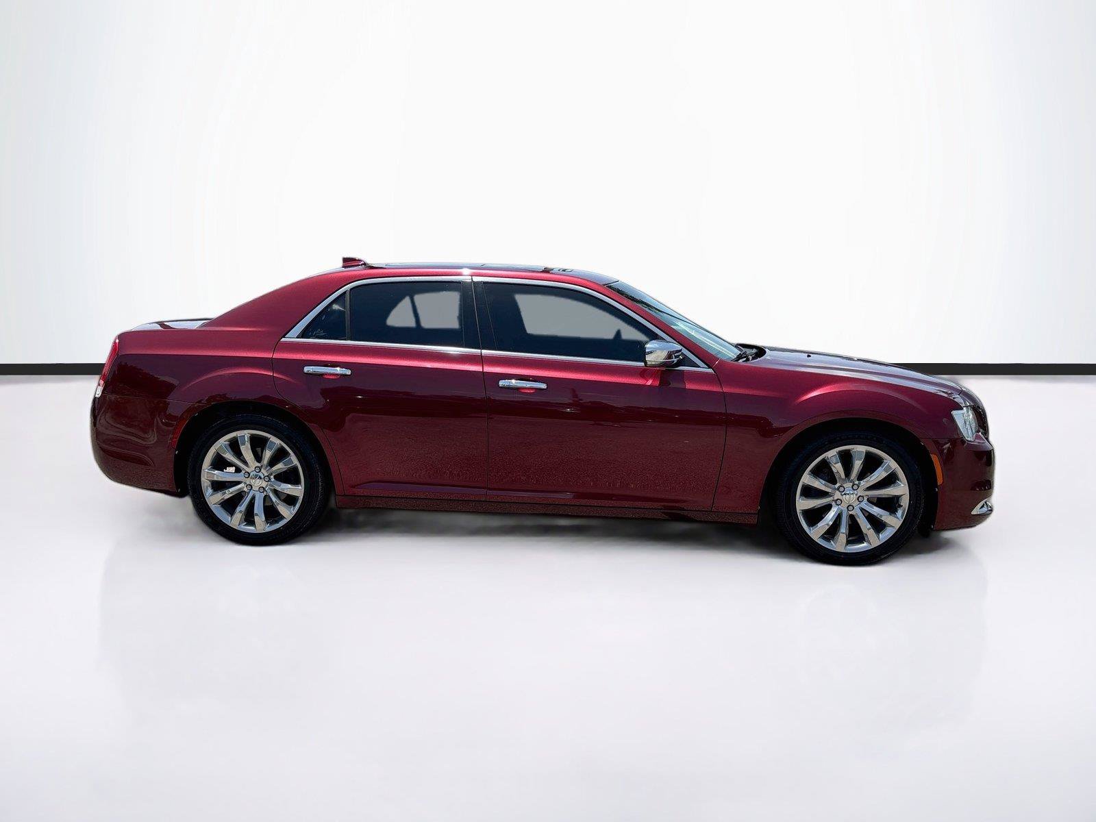 Used 2018 Chrysler 300 Limited w/ Safetytec Plus Group RWD image 8
