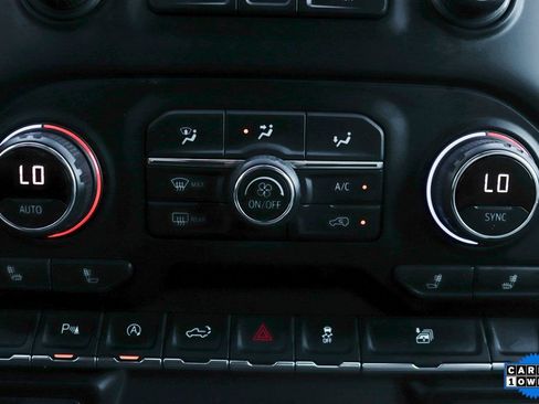 Used 2020 Chevrolet Silverado 1500 LT w/ Convenience Package image 32