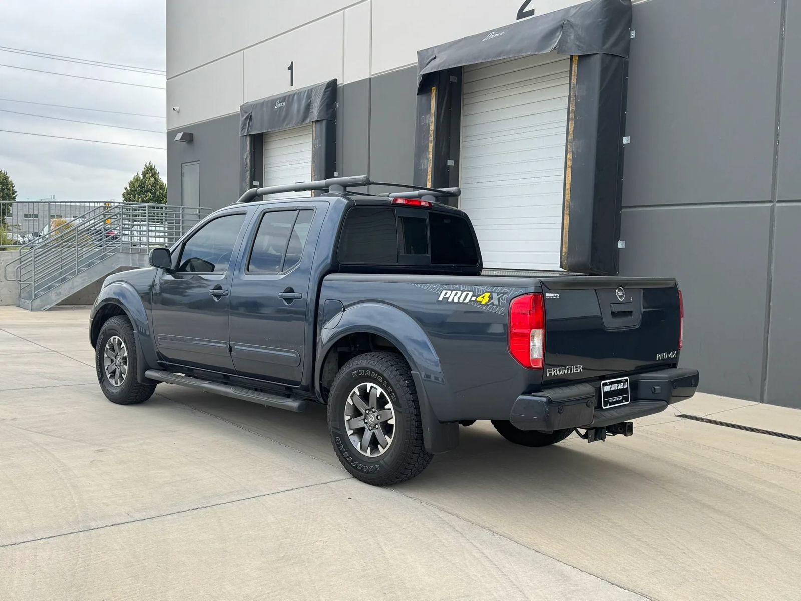 Used 2016 Nissan Frontier PRO-4X w/ Pro-4x Luxury Package AWD/4WD image 3