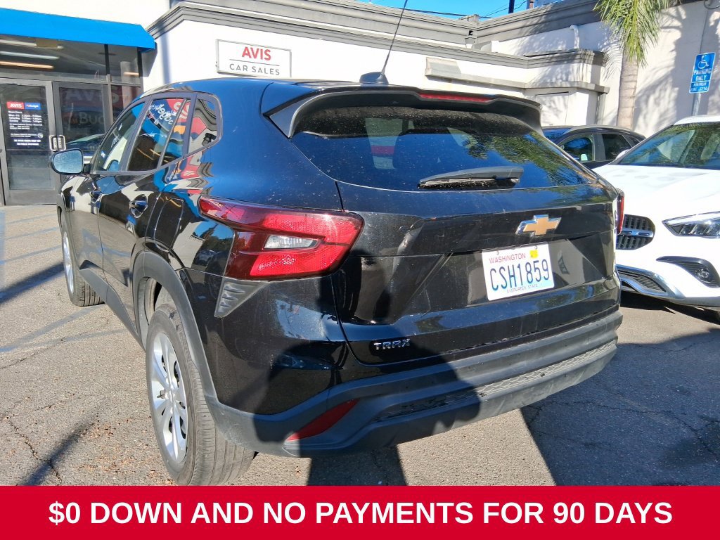 Used 2025 Chevrolet Trax LS FWD image 5