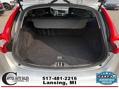 Used 2017 Volvo V60 T5 Cross Country Platinum w/ Climate Package image 20