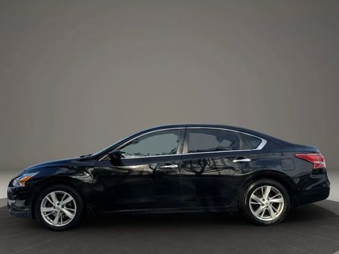 Used 2013 Nissan Altima 2.5 SV image 4