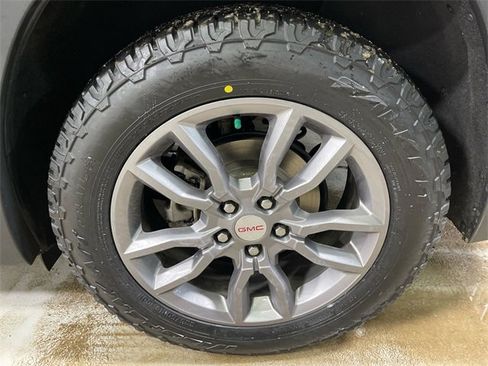 Used 2022 GMC Terrain SLT image 10