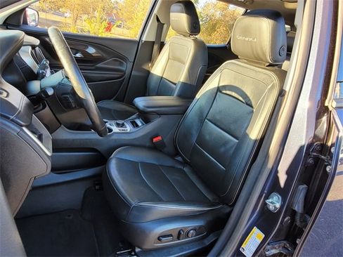 Used 2019 GMC Terrain Denali w/ Advanced Safety Package image 8