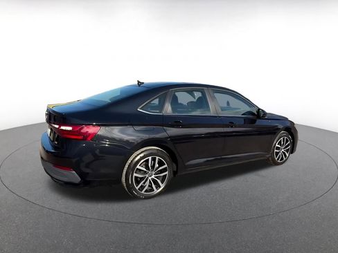 Used 2025 Volkswagen Jetta SE image 15