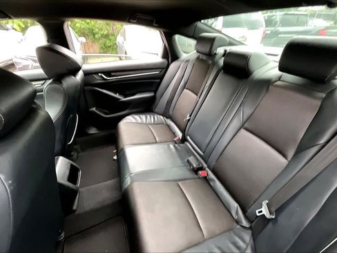 Used 2018 Honda Accord Sport image 20